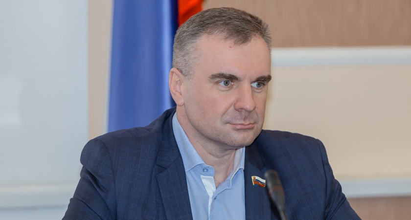 СМИ: мэр Оренбурга уволил своего заместителя Алексея Кудинова