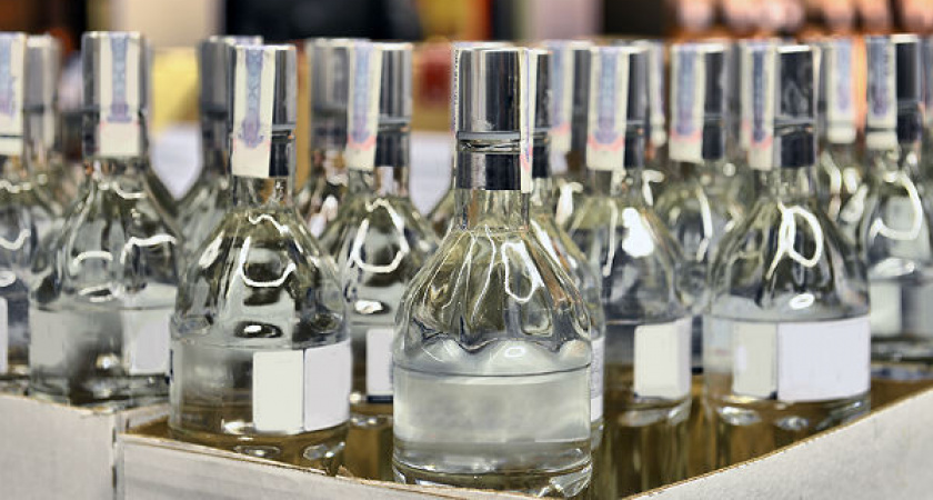 Орские полицейские изъяли более 1000 коробок элитного алкоголя