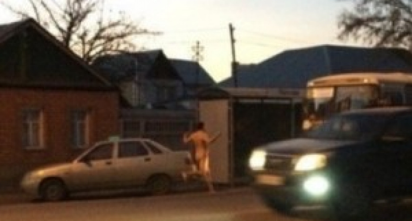 Житель Подмосковья заплатит штраф за то, что бегал голым по Оренбургу