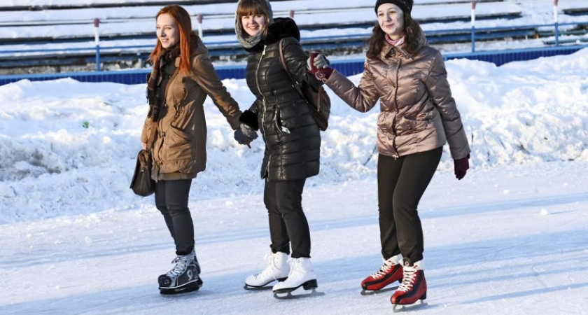 В Оренбурге прошел "Вечер на коньках"