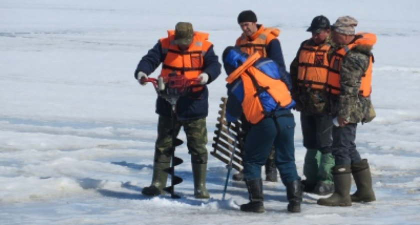 В Оренбургской области на реках взрывают лед