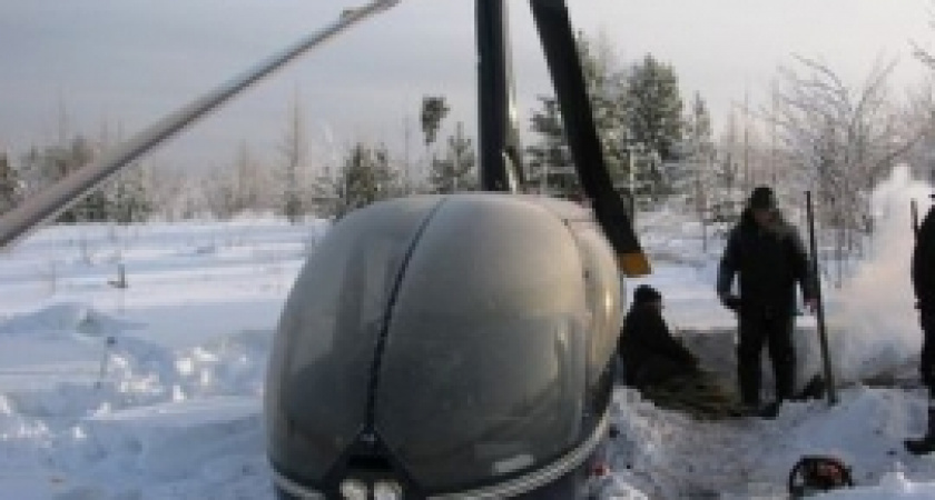 В Тюльганском районе при взлете завалился на бок вертолет «Робинсон»