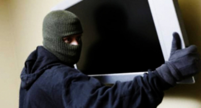 В Оренбурге со склада бытовой техники было похищено 40 телевизоров