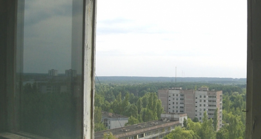 34-летняя оренбурженка погибла, упав из окна на 13 этаже