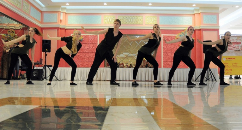 В Галерее "Праздник" мегамолла "Армада" установили рекорд "Самое большое количество танцоров на одной сцене"