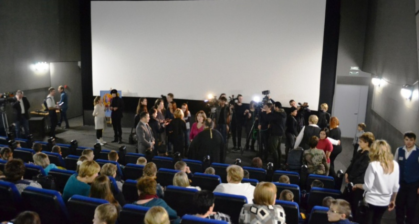 В Оренбурге презентовали фильм "Мечты на холсте" о жизни детей с синдромом Дауна