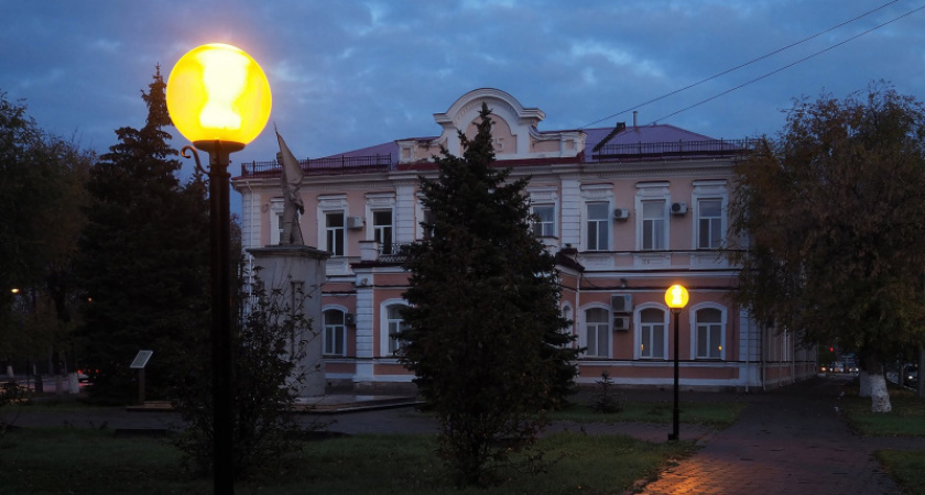 Тёмным утром, сине-золотистым. Фотозарисовка Оренбурга от Владимира Кашина