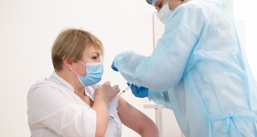 В Оренбургской области в скором времени начнётся вакцинация подростков от коронавируса