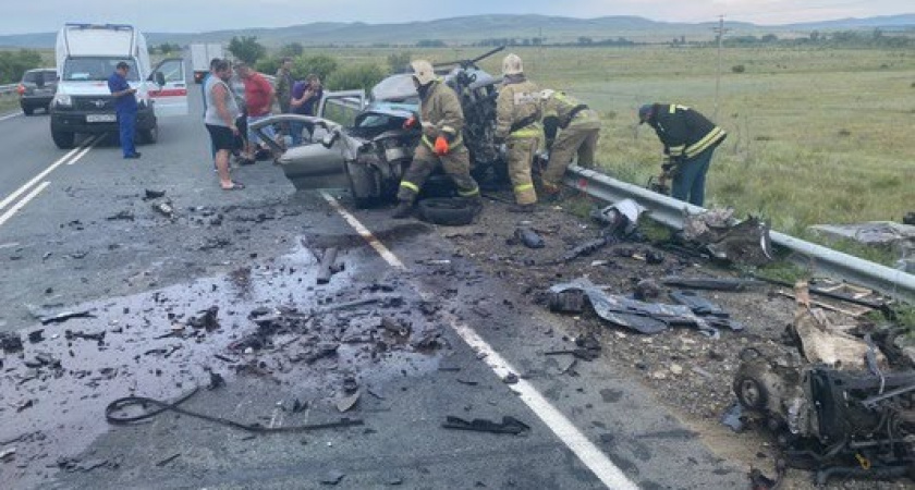 Восемь человек погибли при аварии на трассе Оренбург – Орск