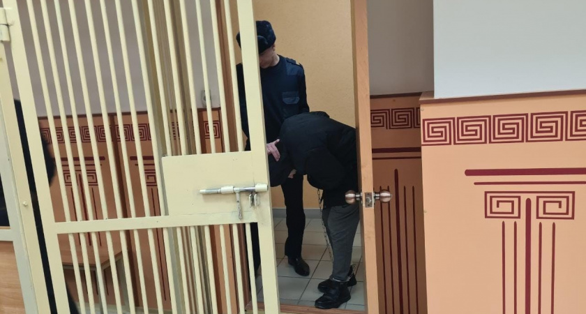 Обвиняемому в убийстве оренбургского врача-терапевта продлили арест