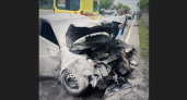В Оренбурге вспыхнула машина на проспекте Дзержинского после ДТП