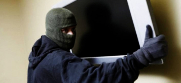 В Оренбурге со склада бытовой техники было похищено 40 телевизоров