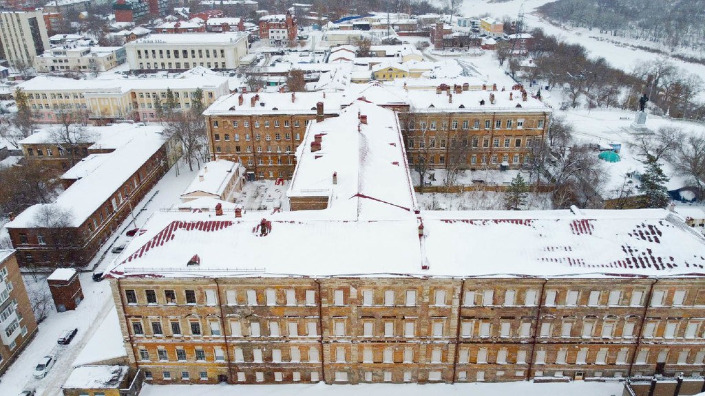 ‍В Оренбурге до конца этого года расселят жилую часть бывшего лётного училища