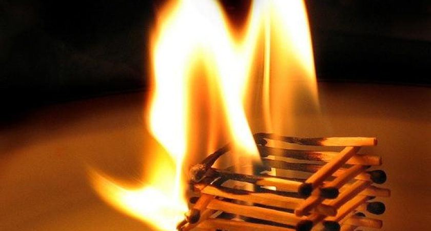 В Орске ночью горела администрация Советского района