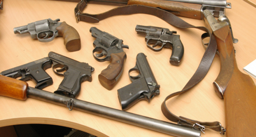 Оренбуржцы сдали в полицию 363 единицы оружия