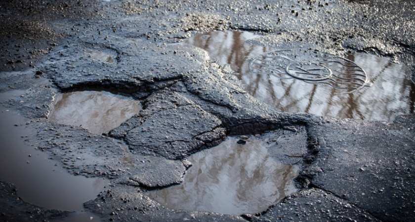 Полицейские проверили дороги в поселках Чкалова и Караванном