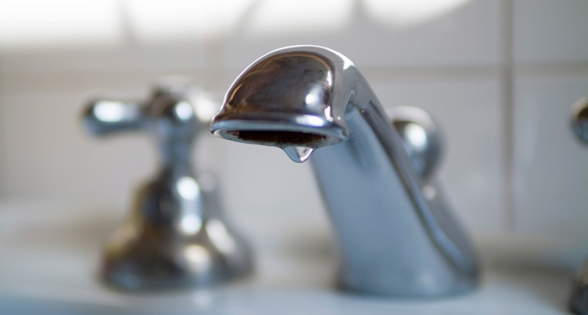 На трех улицах Оренбурга отключат холодную воду