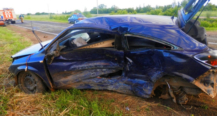 Два человека пострадали в столкновении автомобилей в Красногвардейском районе
