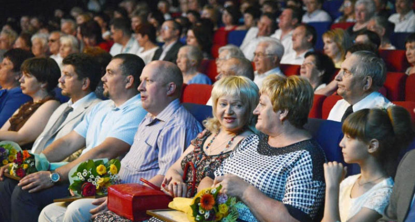 В Оренбурге наградили лучших медработников области