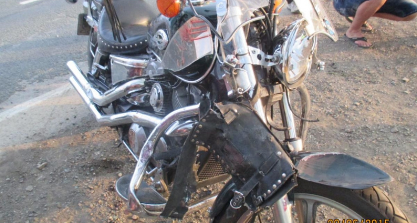 В Кувандыкском районе столкнулись ВАЗ и мотоцикл "Хонда"