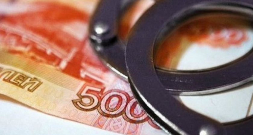 Права за пять тысяч: в Соль-Илецке сотрудник ГИБДД обвиняется в получении взятки