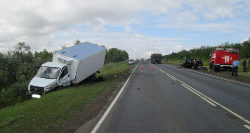 В ДТП на трассе Оренбург - Уфа погиб водитель автомобиля "Форд"