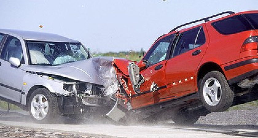 ДТП в Соль-Илецке: в столкновении автомобилей пострадали водитель и пассажир