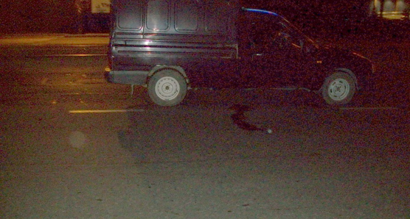 ДТП в Орске: водитель автомобиля "Иж" сбил девушку на пешеходном переходе