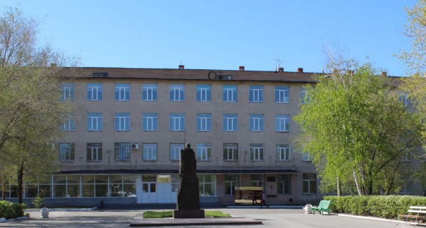 В Новотроицке осудили за взятки преподавателя математики