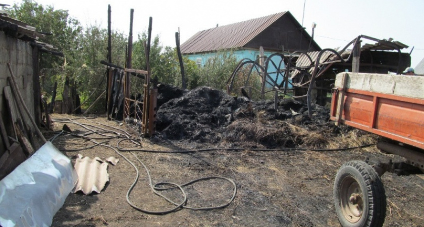 В Соль-Илецком районе 19-летний хулиган сжег 15 тонн сена