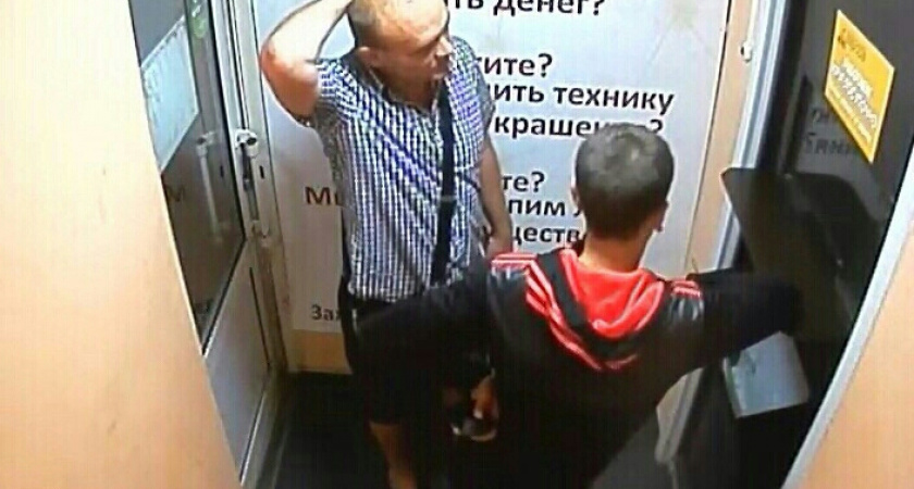 В Оренбурге разыскиваются подозреваемые в квартирной краже