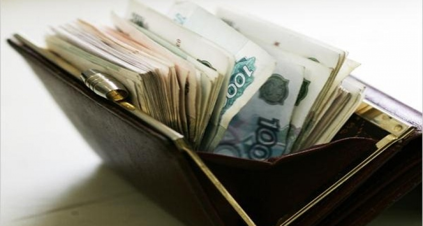 В Оренбурге 17-летняя студентка обокрала подвозившего ее водителя