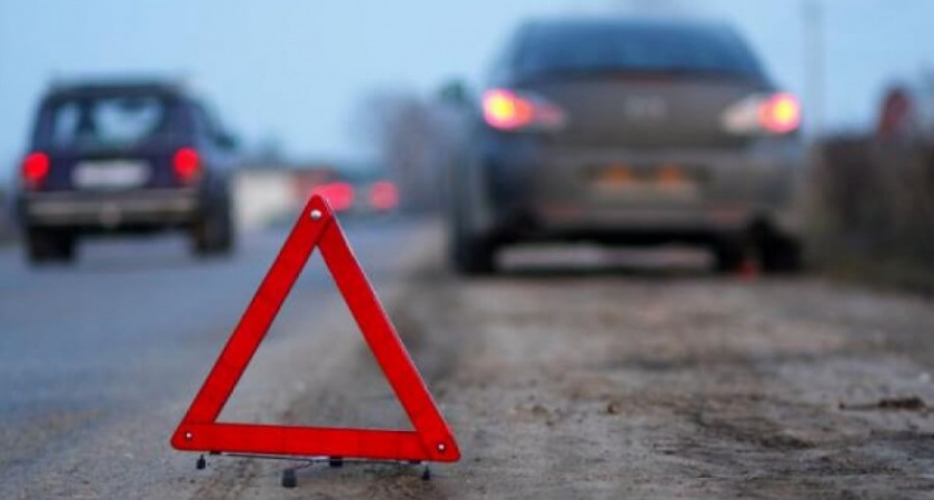 Пассажир восьмерки погиб в результате столкновения автомобиля с КАМАЗом на орской трассе