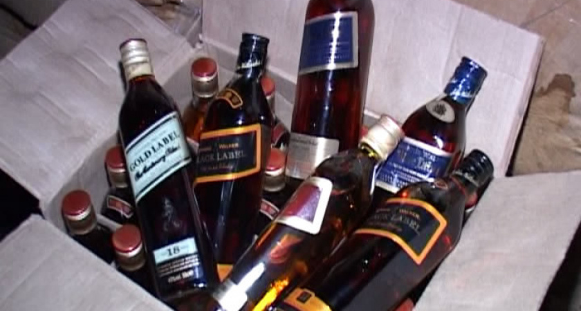 В Шарлыкском районе полицейские изъяли 16 литров незаконного алкоголя