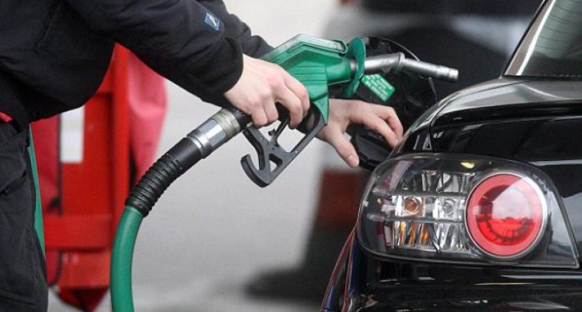 В Оренбурге за продажу некачественного топлива АЗС оштрафовали на 100 тысяч рублей