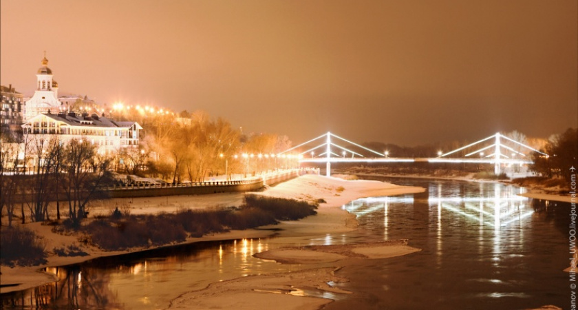 Фото дня: Урал ночью