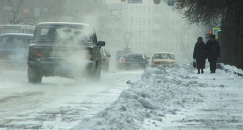 Синоптики: в Оренбуржье на дорогах снежные заносы и гололедица