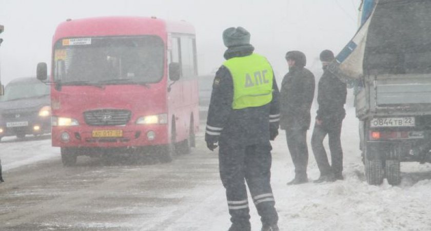 В Оренбуржье ограничили движение на трассе Оренбург-Самара