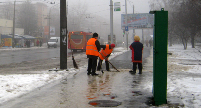 Синоптики: сегодня в Оренбуржье туман и гололед, усиление ветра до 11 м/с