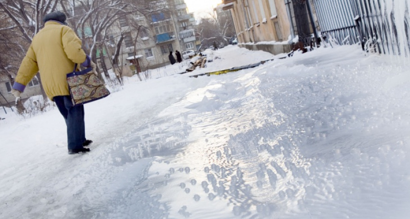 Синоптики: сегодня в Оренбуржье понижение температуры до -7°, на дорогах гололед
