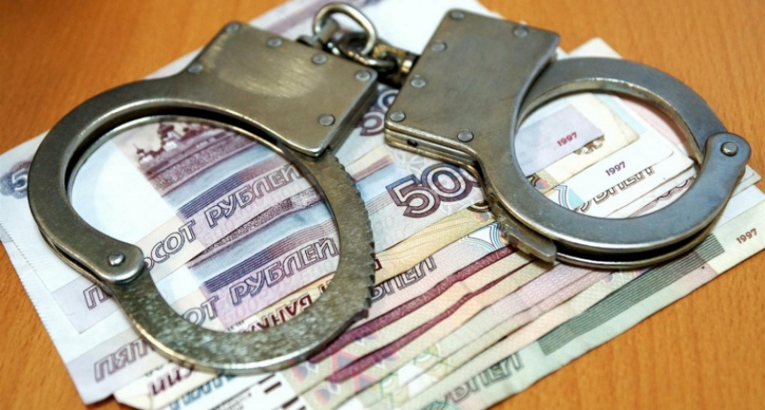 В Медногорске 23-летняя сотрудница банка обвиняется в мошенничестве