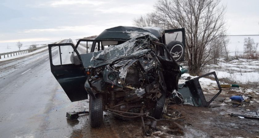 В результате ДТП на трассе Оренбург-Самара скончалась пассажирка УАЗа