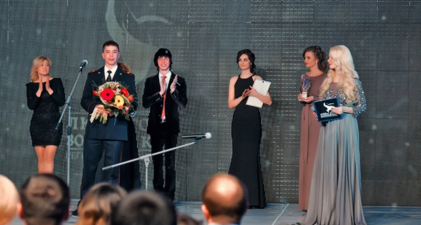 В Оренбурге состоялась церемония  вручения премии "Люди года. Золотой кит"