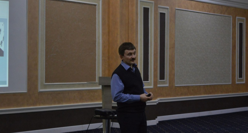 В бизнес-клубе "Армада" Алексей Лебеденко рассказал об управлении персоналом