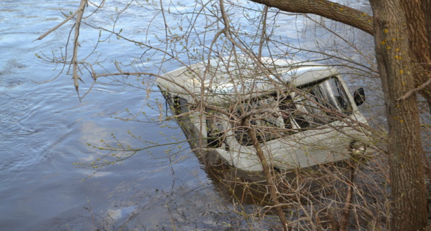 В Октябрьском районе погибла женщина в чрезвычайном происшествии