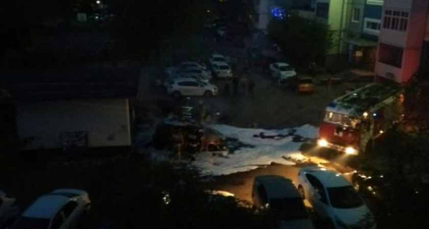 В Оренбурге ночью сгорел автомобиль