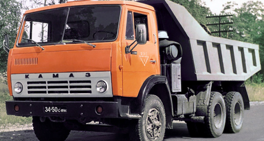 Житель Бузулука украл два аккумулятора из автомобиля "КАМАЗ"