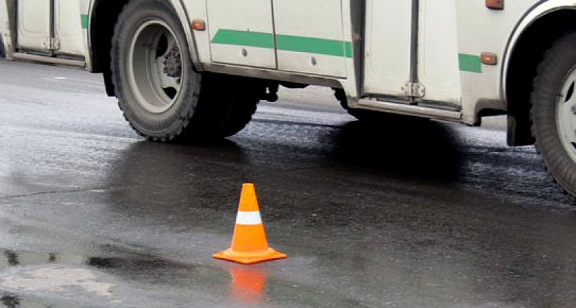 В Оренбурге водитель автобуса сбил пенсионерку на пешеходном переходе