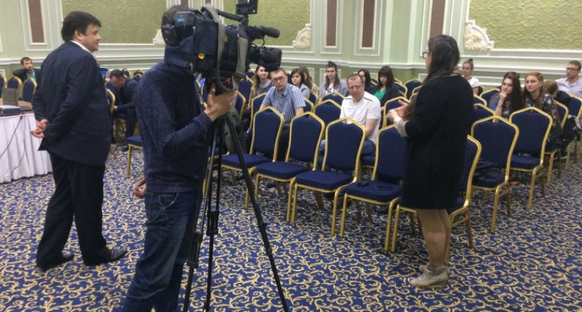 В Конгресс-центре "Армада" состоялась очередная презентация второго "Бизнес-класса"