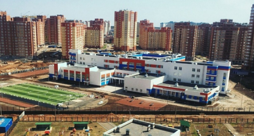 Учиться, учиться и учиться! Стартовала горячая линия по записи в новые школы Оренбурга